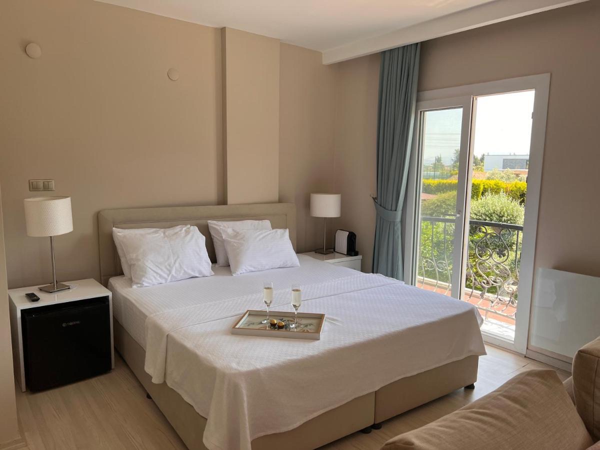 B. Equine Range Hotel Narlıdere Kültér fotó